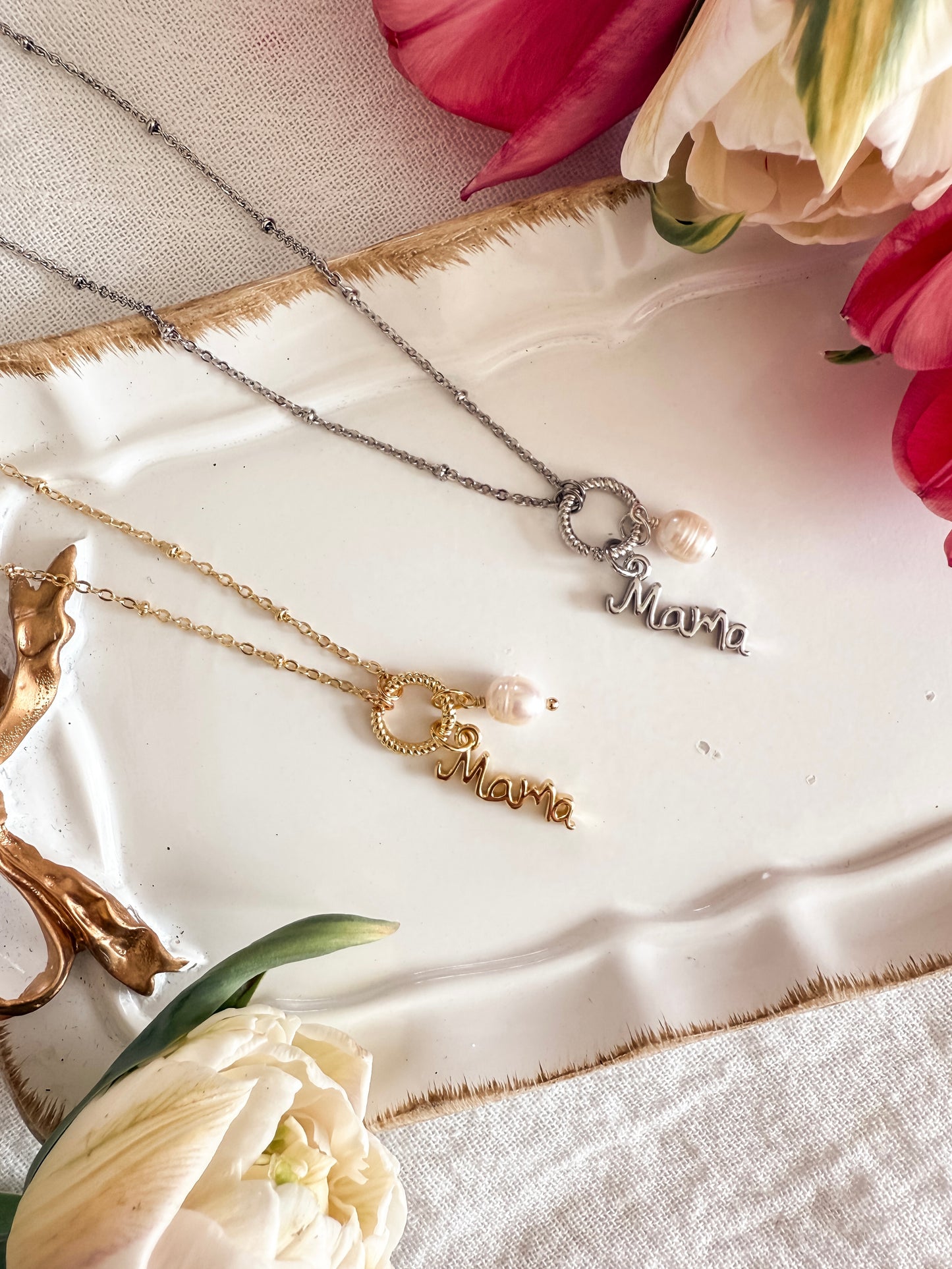 Mama Necklace