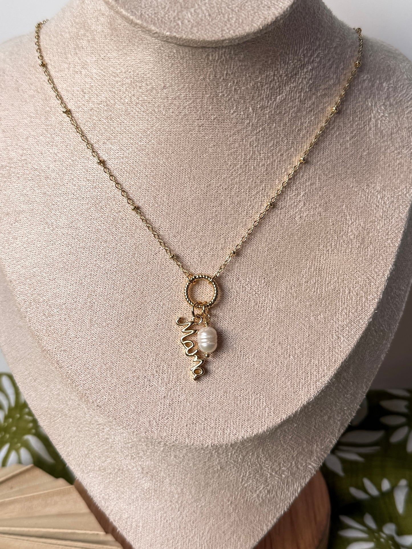 Mama Necklace