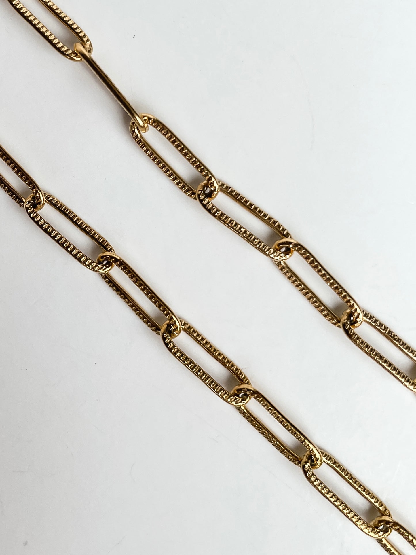 Textured Paperclip Chain